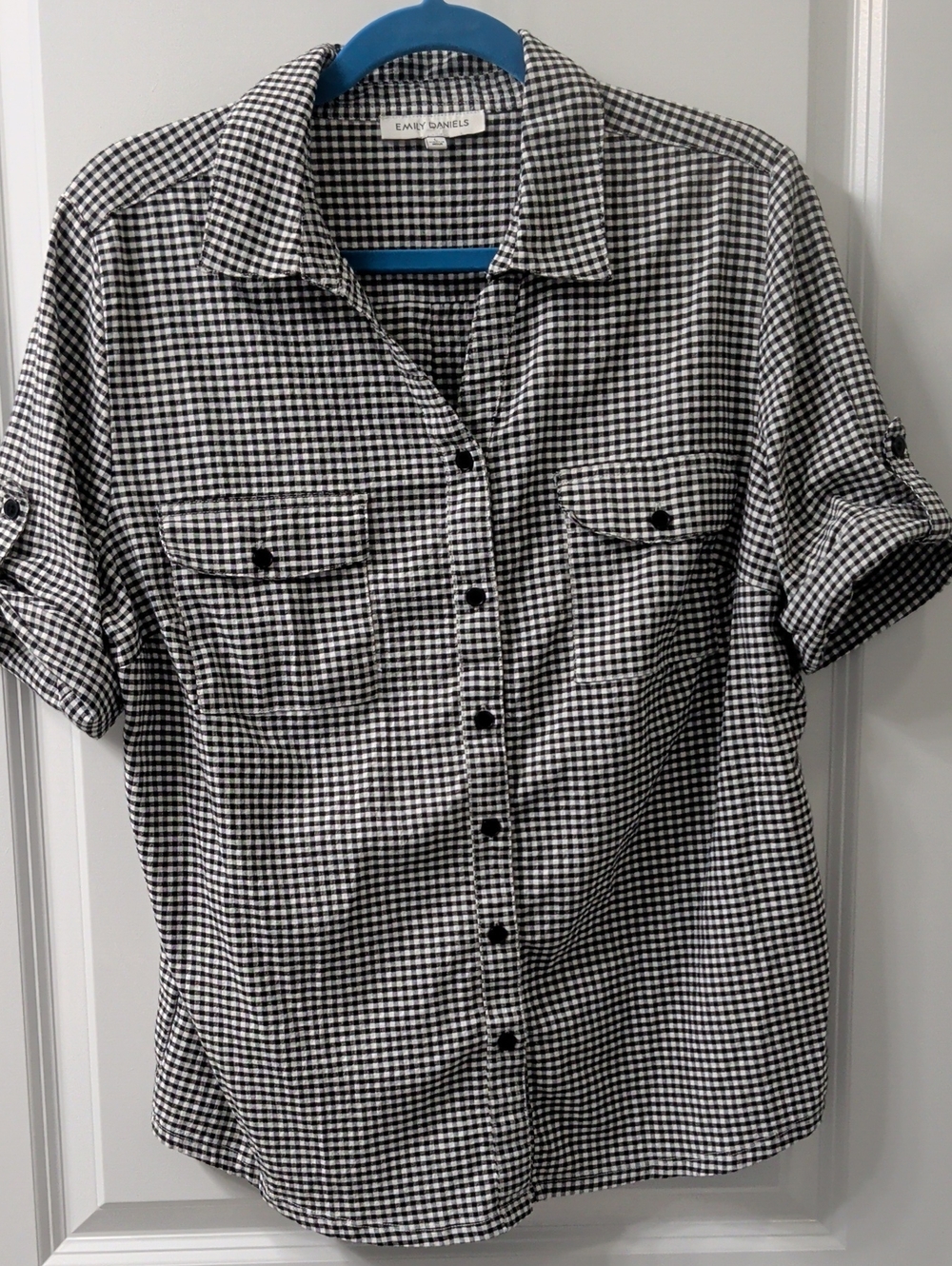 Womens Black & White Gingham Button-Up Shirt